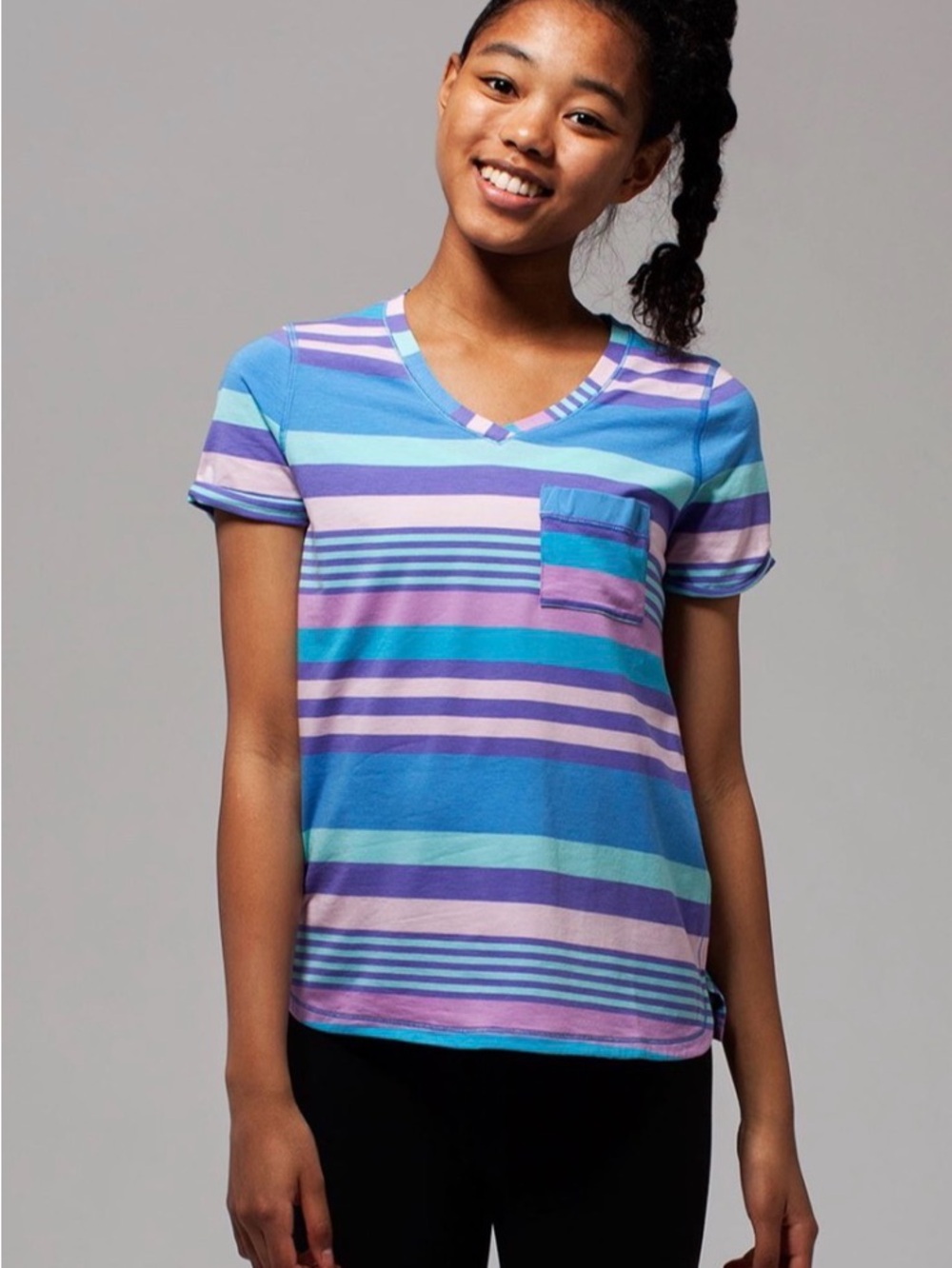 IVIVVA by LULULEMON girls size 10 short sleeve